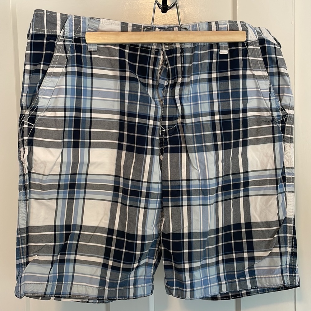 Express Size 36 Large plaid checkered blue and white shorts